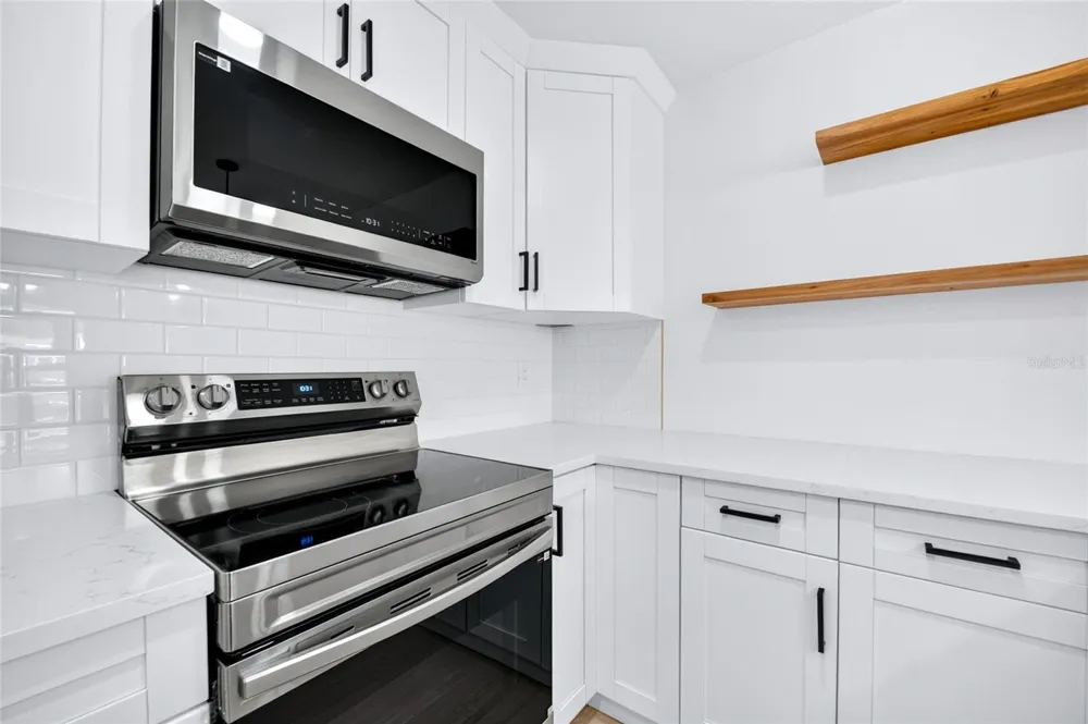 5949 32ND STREET St Petersburg, FL 33714