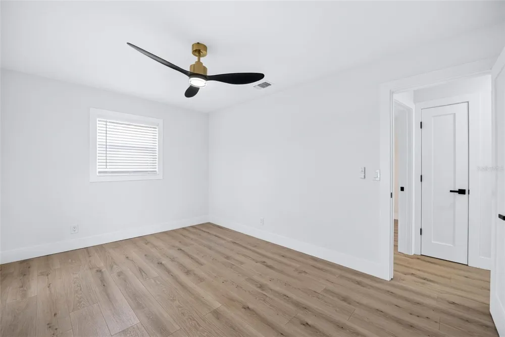 5949 32ND STREET St Petersburg, FL 33714