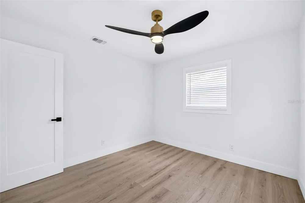 5949 32ND STREET St Petersburg, FL 33714