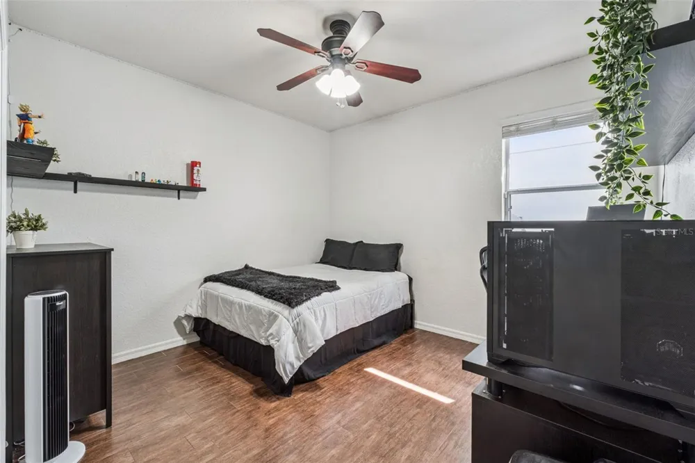 624 LEGACY PARK DRIVE Casselberry, FL 32707