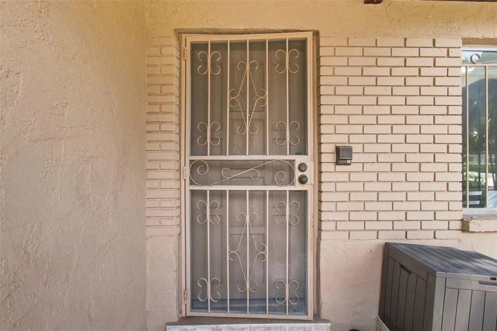 3412 E FERN ST Tampa, FL 33610