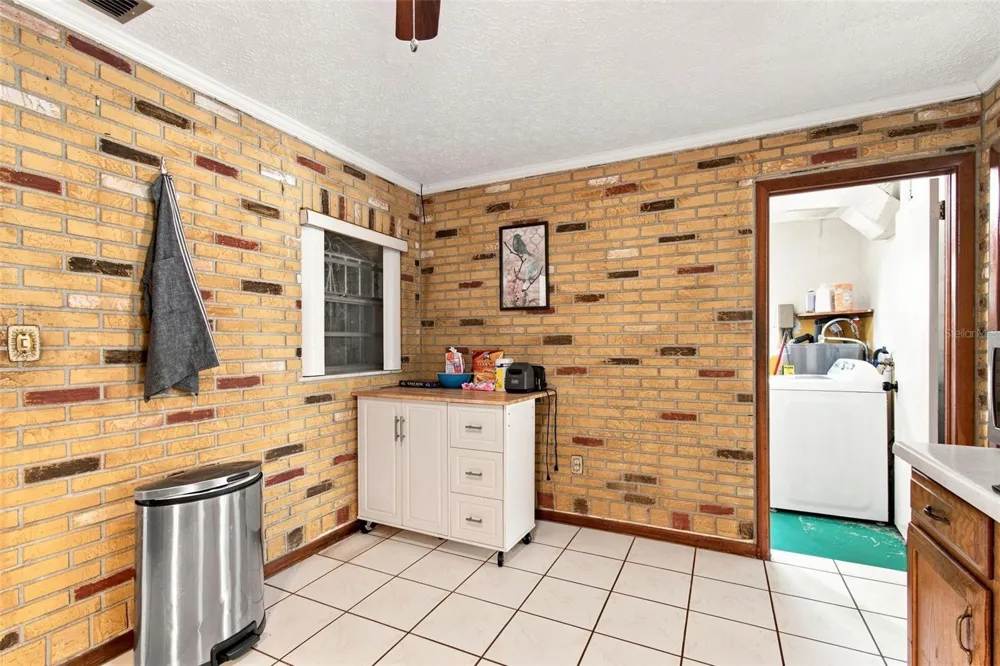 3412 E FERN ST Tampa, FL 33610