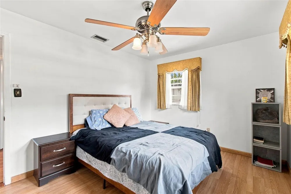 3412 E FERN ST Tampa, FL 33610