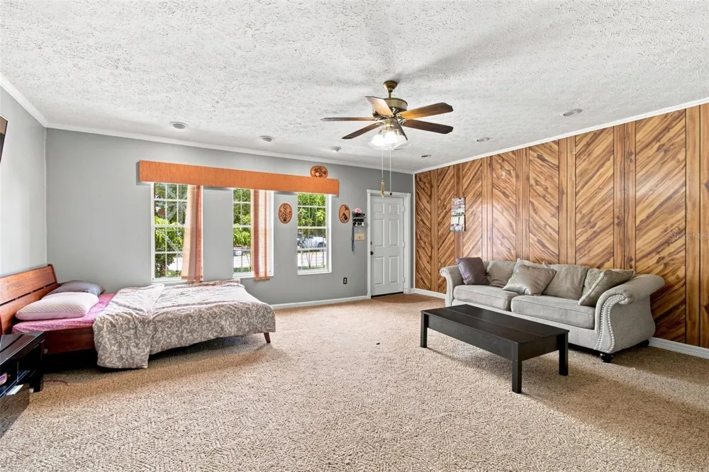 3412 E FERN ST Tampa, FL 33610