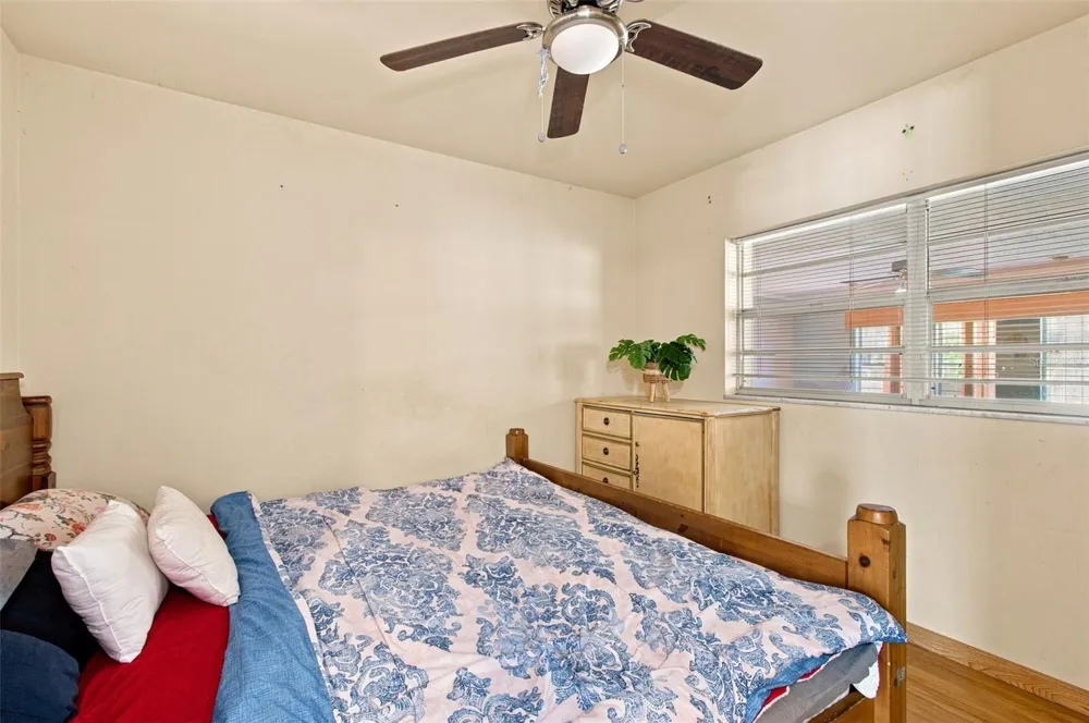 3412 E FERN ST Tampa, FL 33610