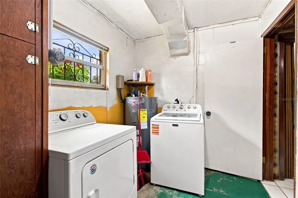 3412 E FERN ST Tampa, FL 33610