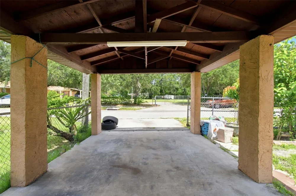 3412 E FERN ST Tampa, FL 33610