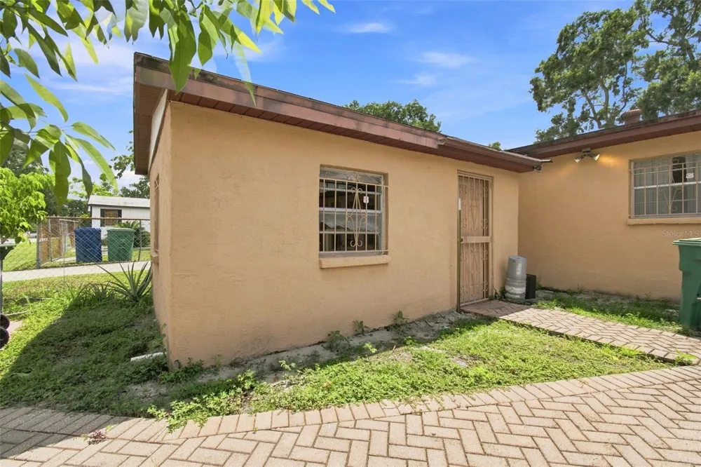 3412 E FERN ST Tampa, FL 33610