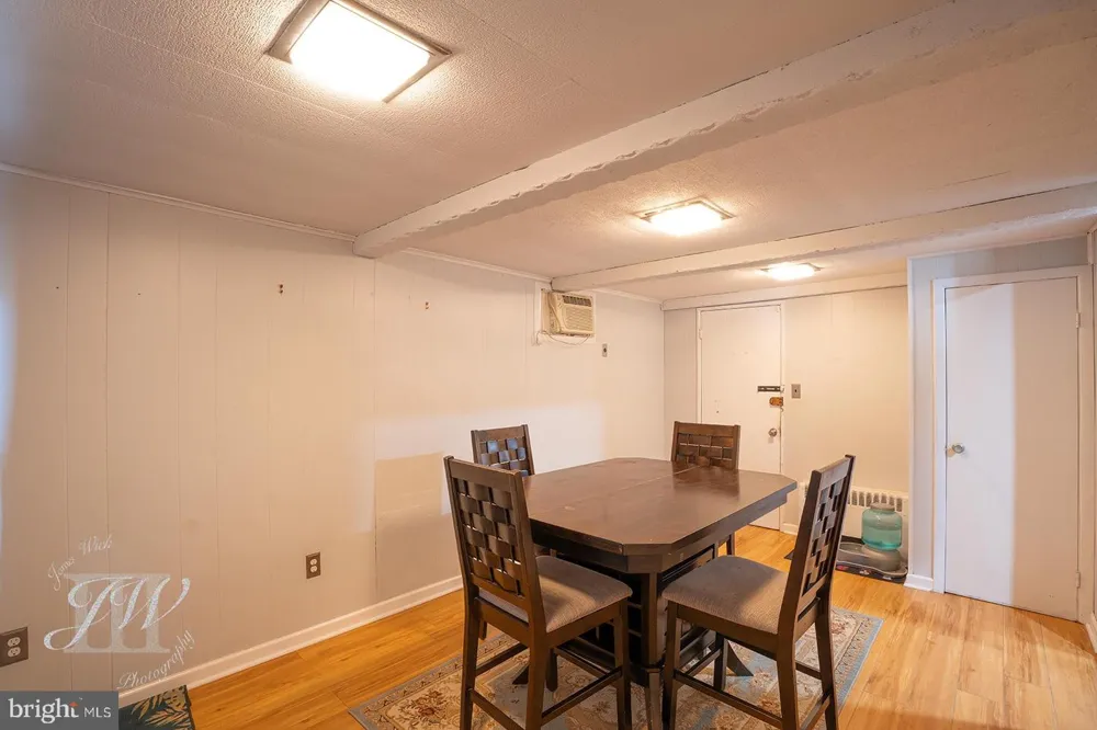 35 SPIRAL LANE Levittown, PA 19055