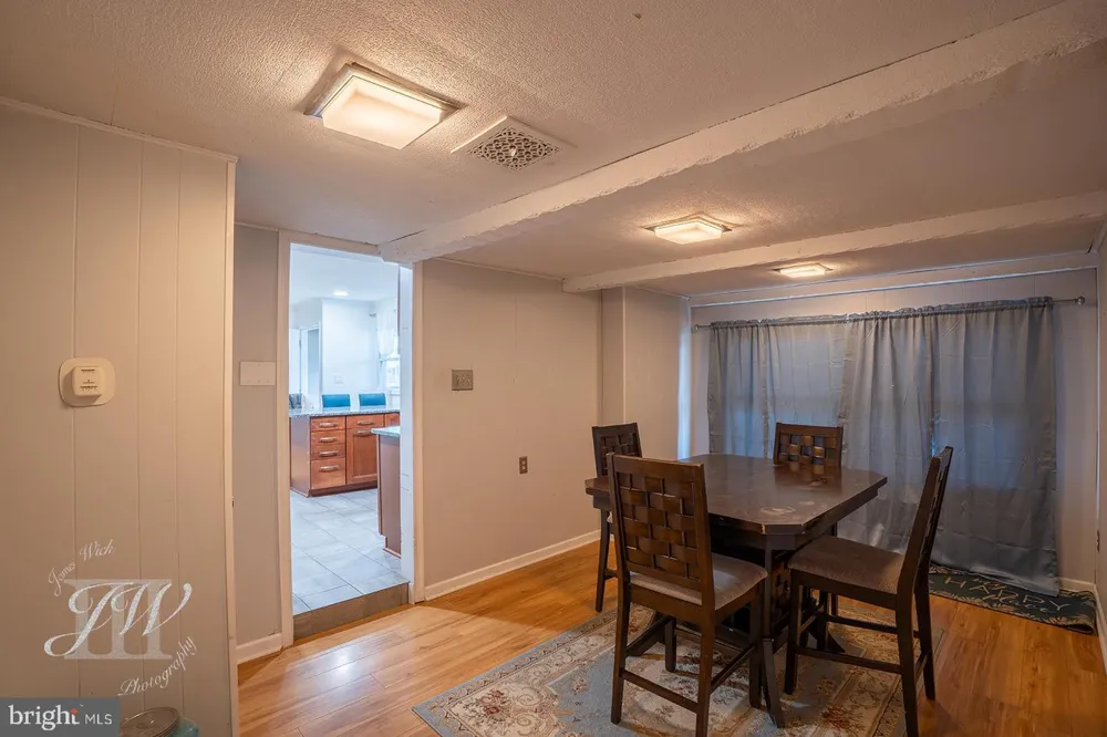 35 SPIRAL LANE Levittown, PA 19055