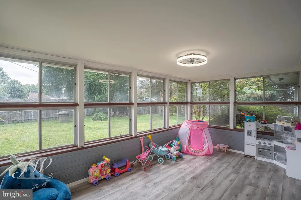 35 SPIRAL LANE Levittown, PA 19055