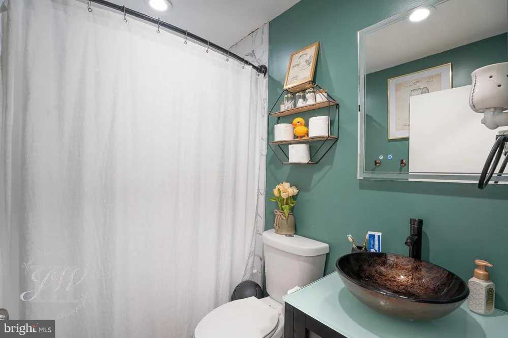 35 SPIRAL LANE Levittown, PA 19055