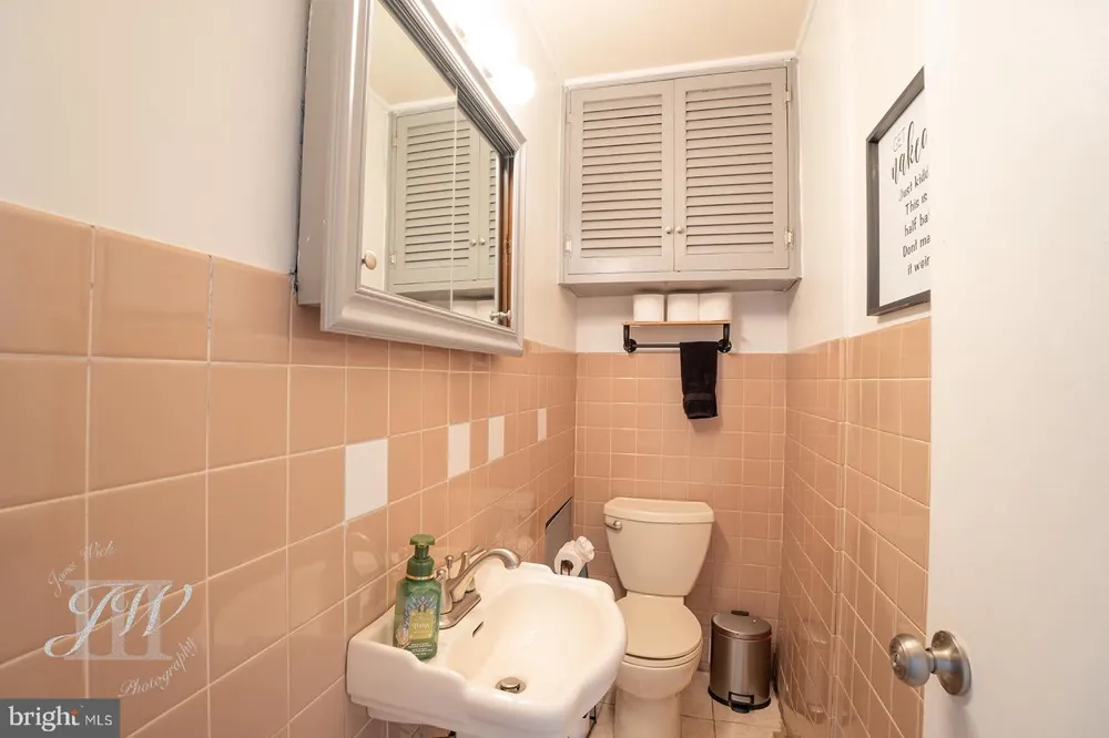 35 SPIRAL LANE Levittown, PA 19055