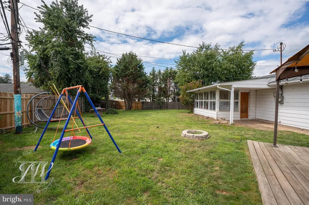 35 SPIRAL LANE Levittown, PA 19055