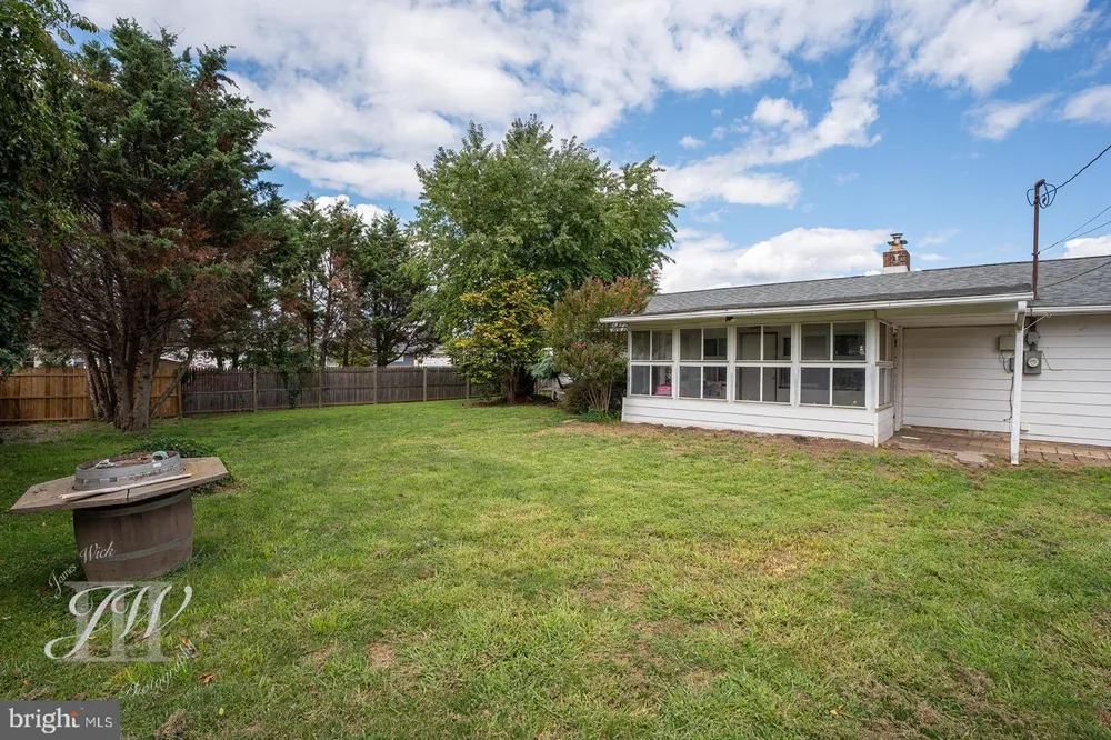 35 SPIRAL LANE Levittown, PA 19055