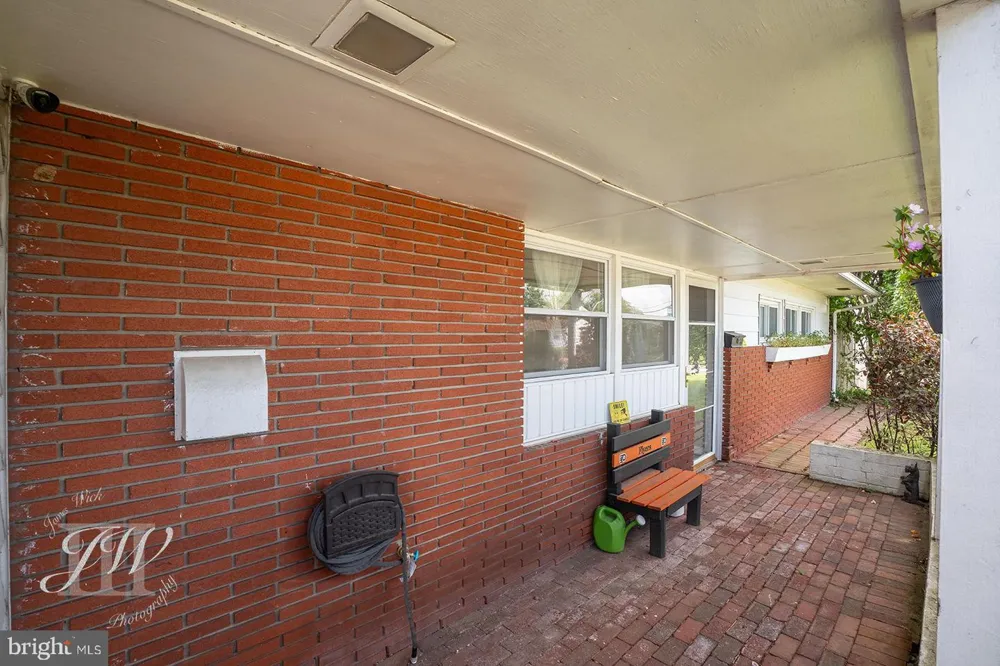35 SPIRAL LANE Levittown, PA 19055