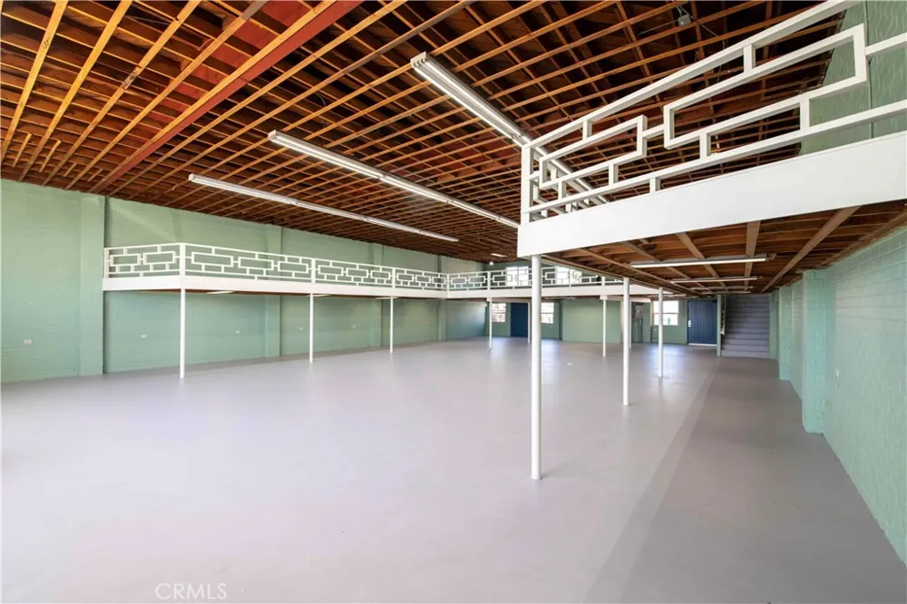 951 S LA BREA Inglewood, CA 90301