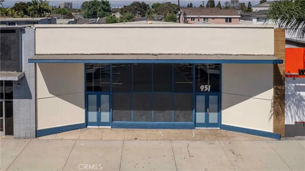 951 S LA BREA Inglewood, CA 90301