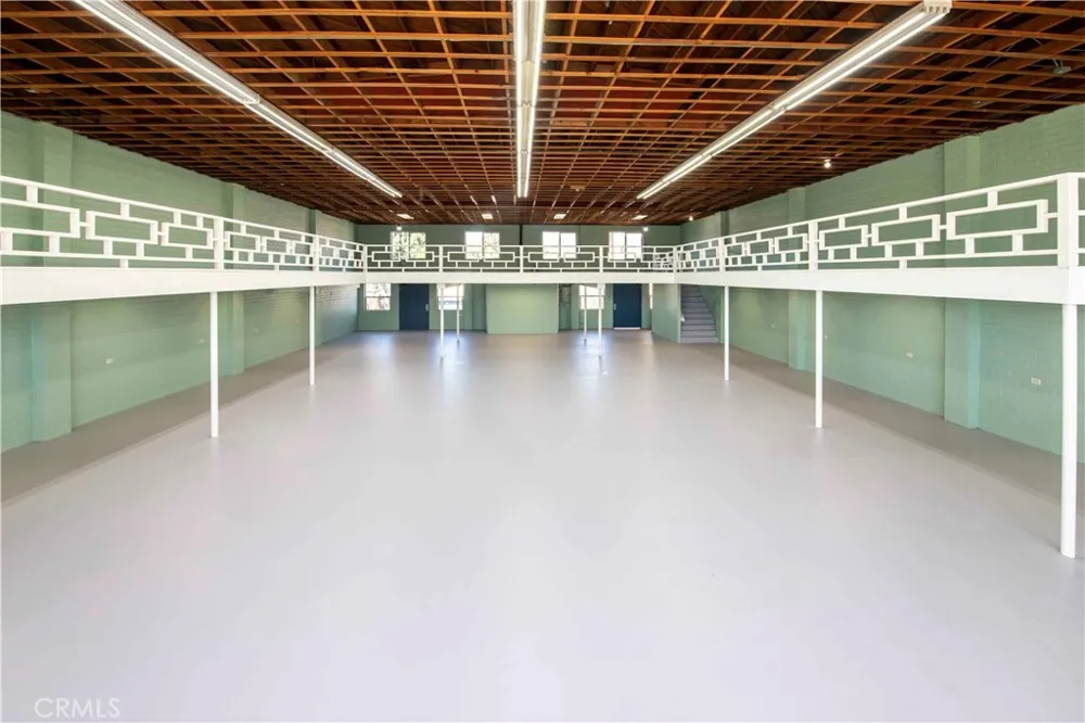 951 S LA BREA Inglewood, CA 90301