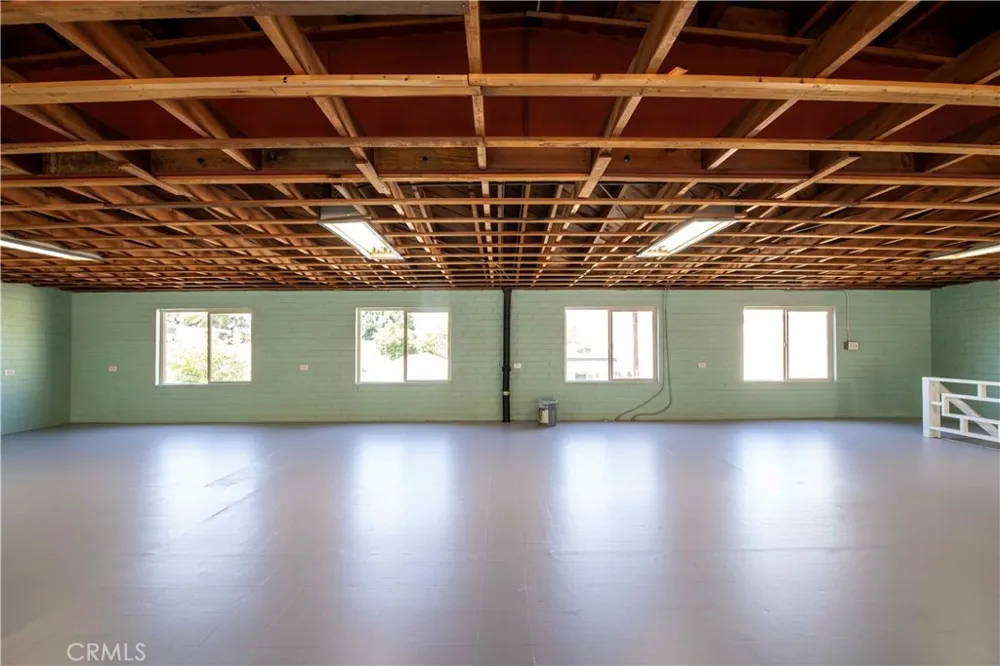 951 S LA BREA Inglewood, CA 90301