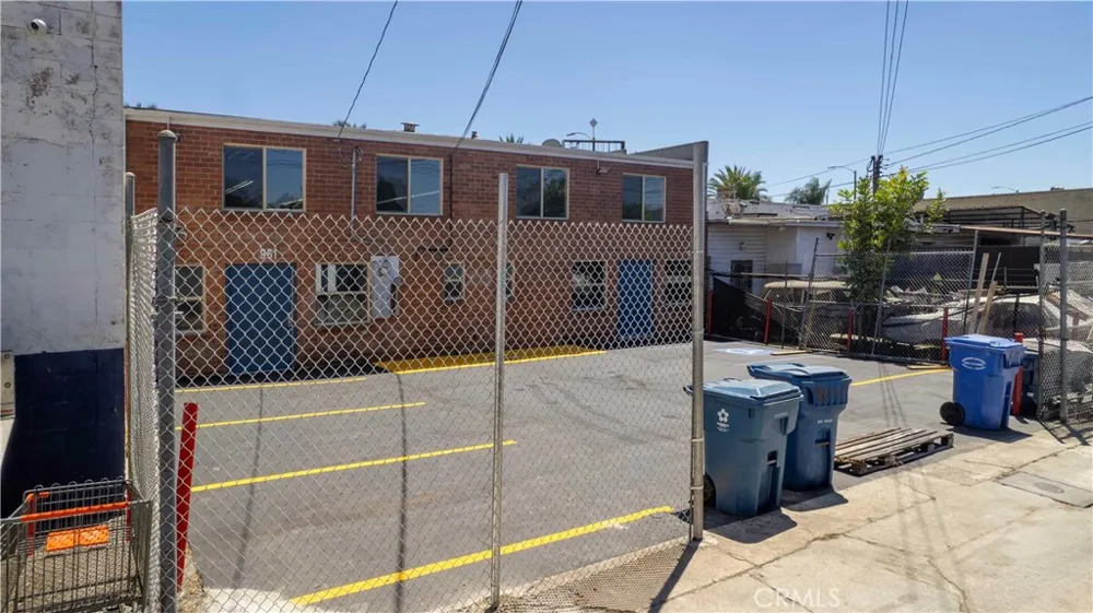 951 S LA BREA Inglewood, CA 90301