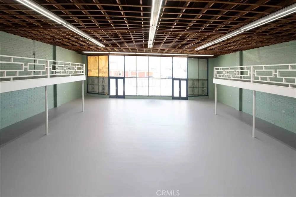 951 S LA BREA Inglewood, CA 90301