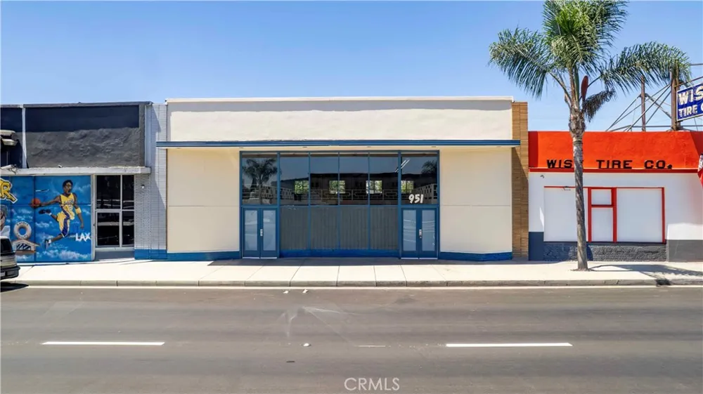 951 S LA BREA Inglewood, CA 90301