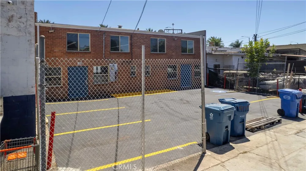951 S LA BREA Inglewood, CA 90301
