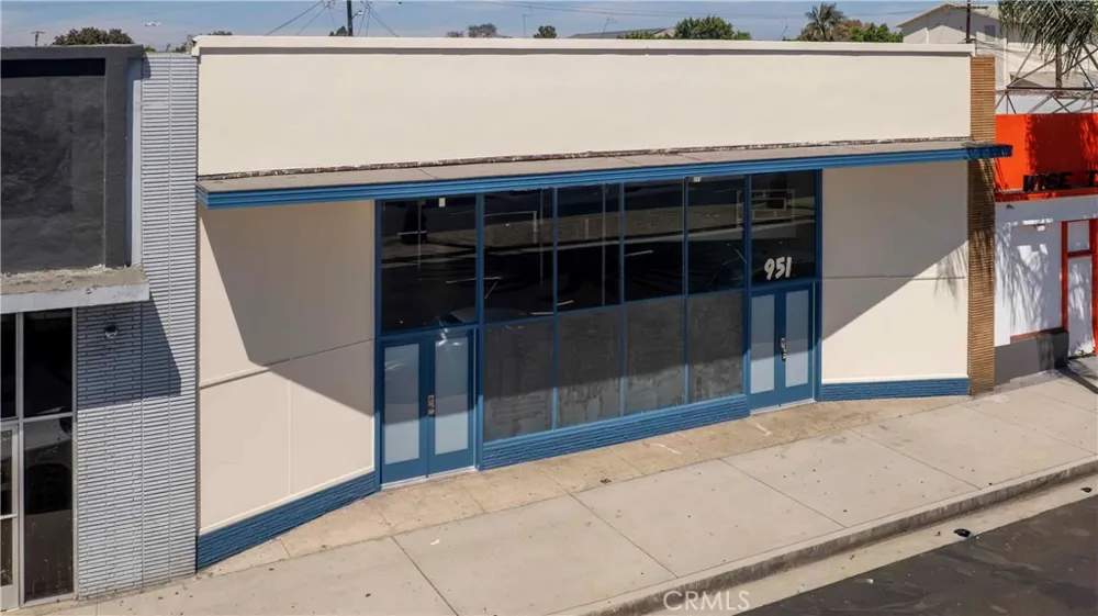 951 S LA BREA Inglewood, CA 90301