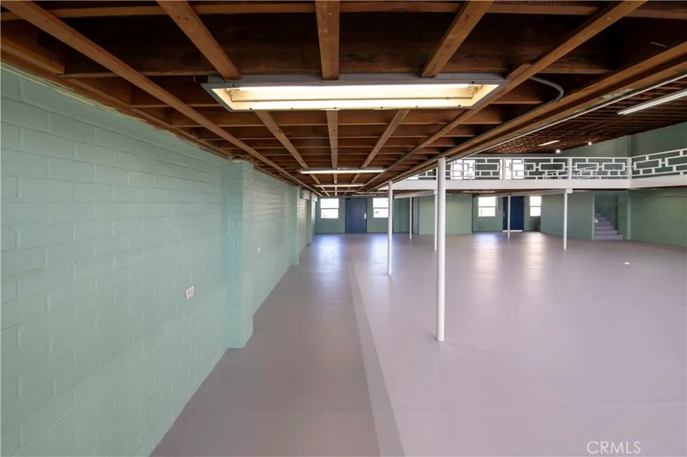 951 S LA BREA Inglewood, CA 90301