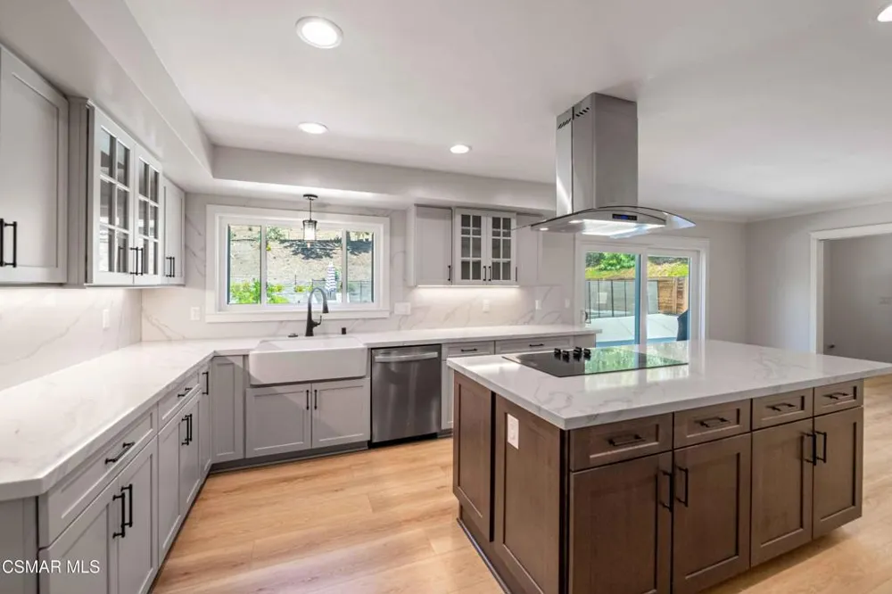 2483 Drake Drive Thousand Oaks, CA 91362