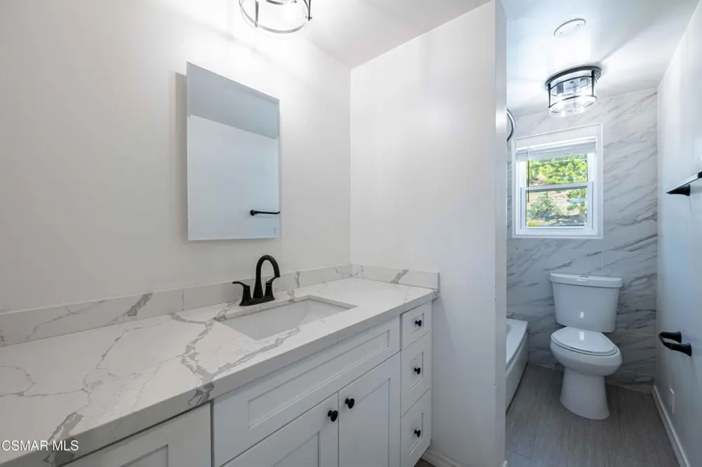 2483 Drake Drive Thousand Oaks, CA 91362