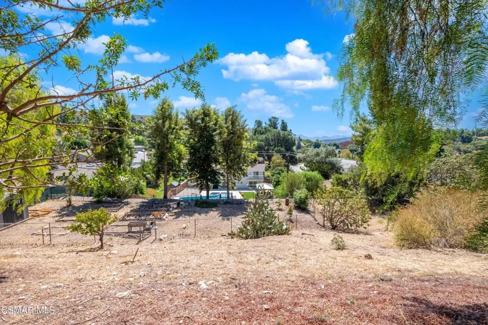 2483 Drake Drive Thousand Oaks, CA 91362