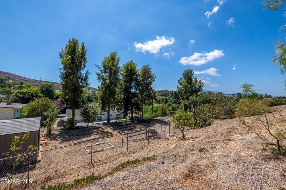 2483 Drake Drive Thousand Oaks, CA 91362