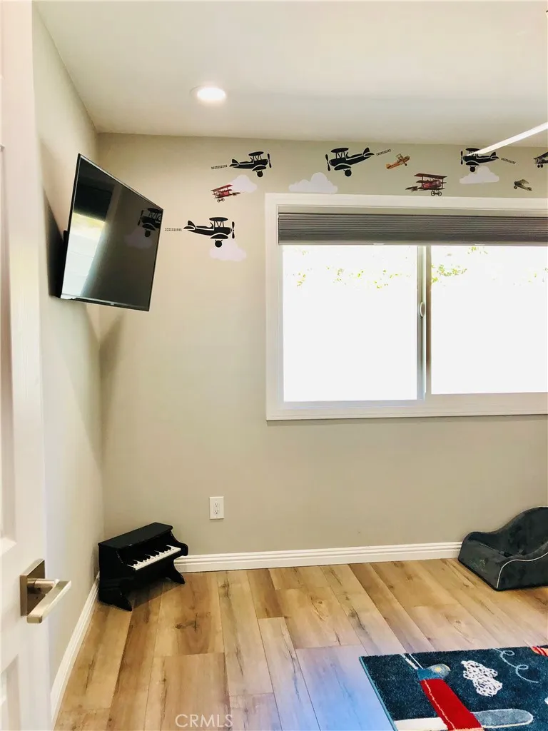 14962 Reedley #A Moorpark, CA 93021