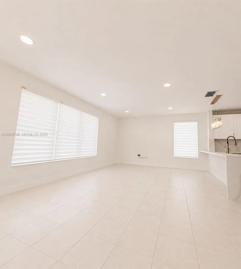 14303 SW 159th Pl Miami, FL 33196