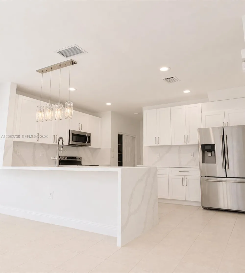 14303 SW 159th Pl Miami, FL 33196