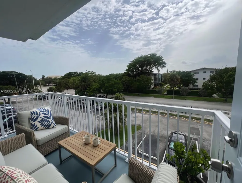 16801 NE 14th Ave #311 Miami, FL 33162