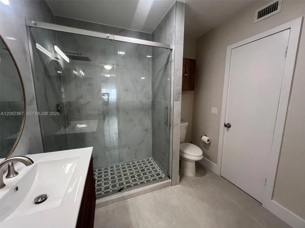 16801 NE 14th Ave #311 Miami, FL 33162