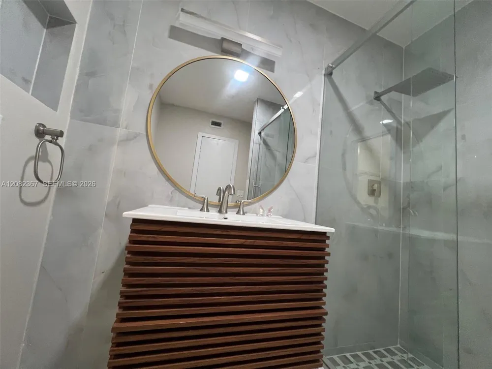 16801 NE 14th Ave #311 Miami, FL 33162
