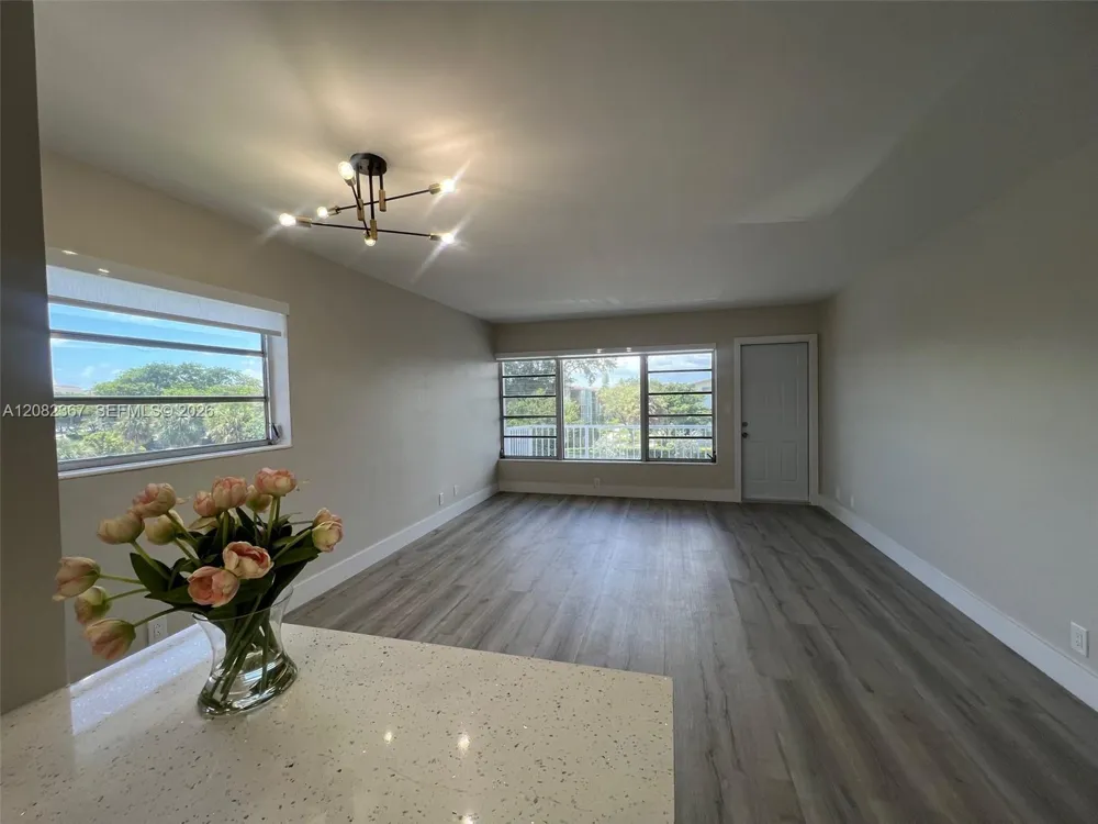 16801 NE 14th Ave #311 Miami, FL 33162