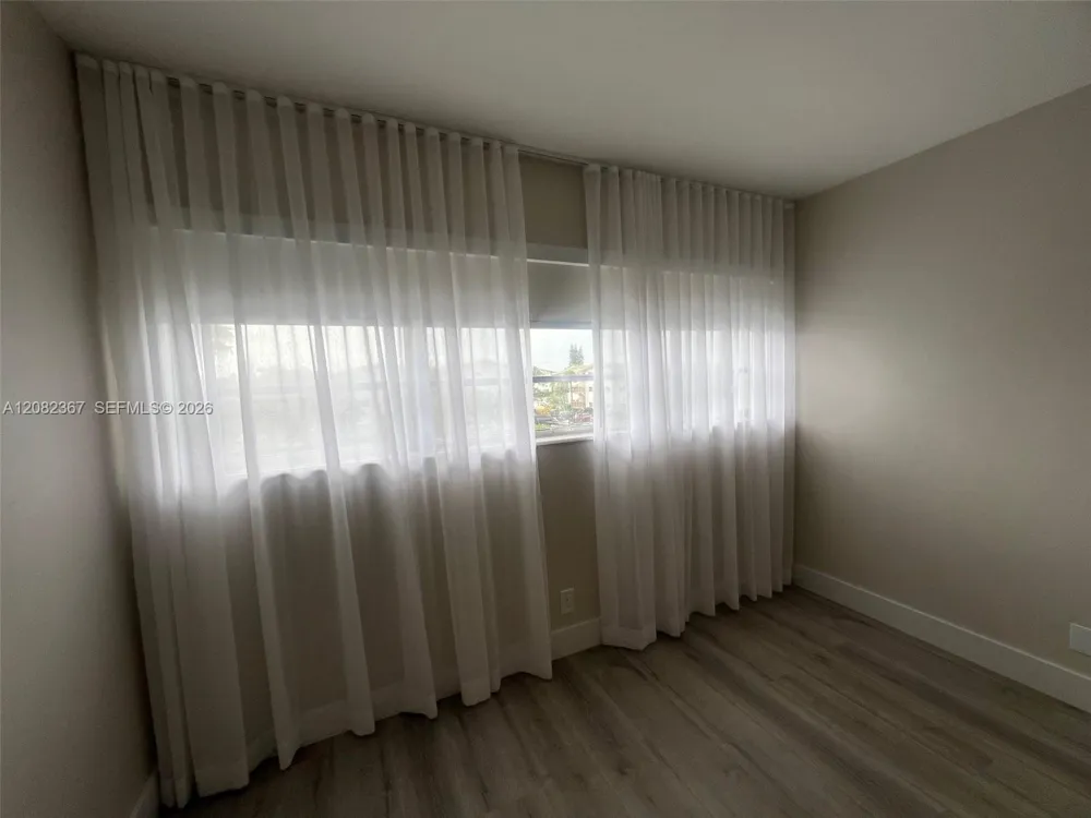 16801 NE 14th Ave #311 Miami, FL 33162