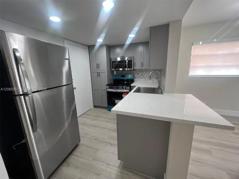 16801 NE 14th Ave #311 Miami, FL 33162