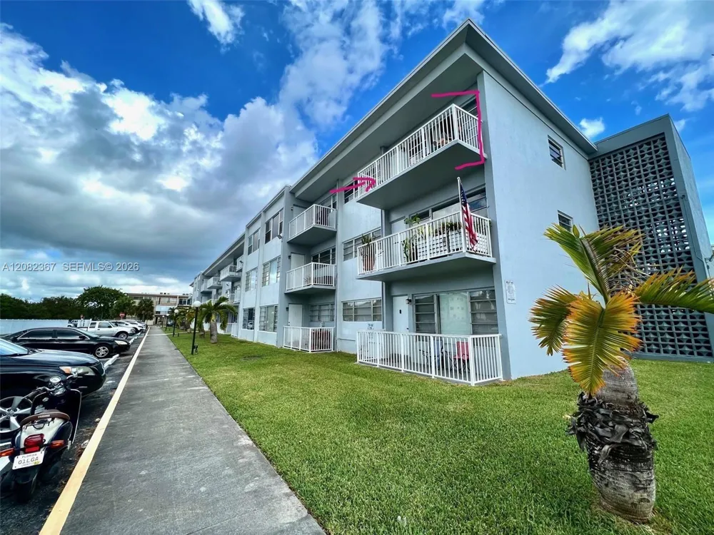 16801 NE 14th Ave #311 Miami, FL 33162