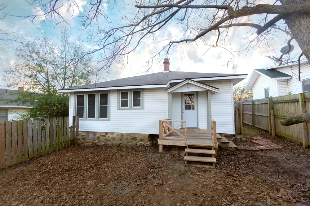 415 E Seneca McAlester, OK 74501