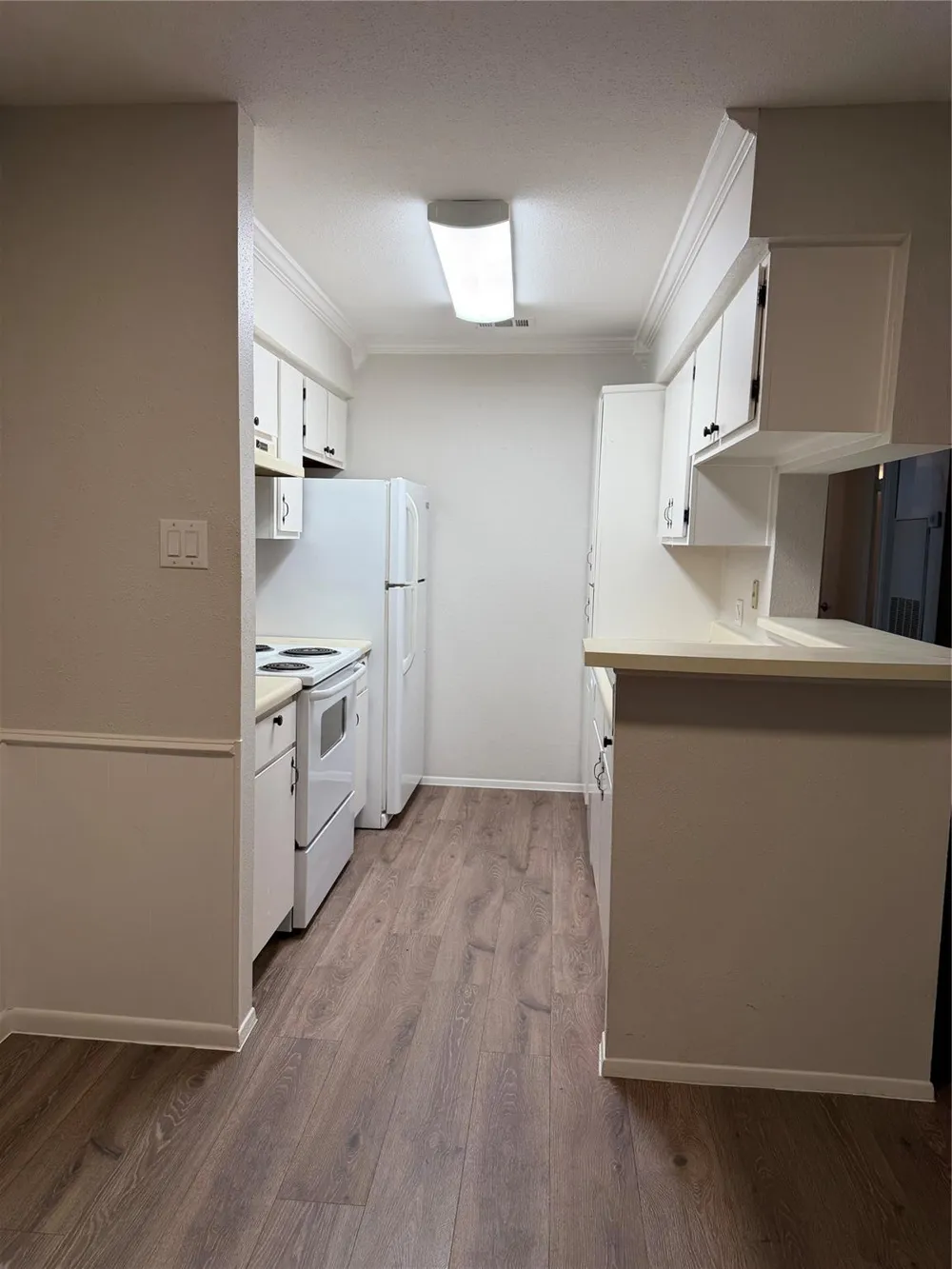18800 Egret Bay Boulevard #905 Webster, TX 77058
