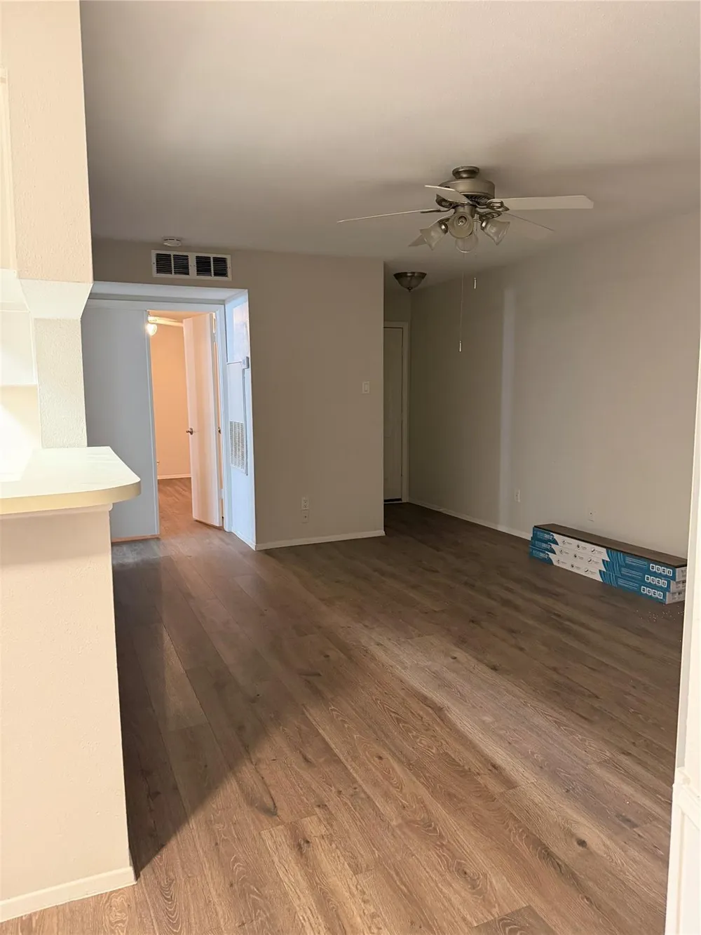 18800 Egret Bay Boulevard #905 Webster, TX 77058