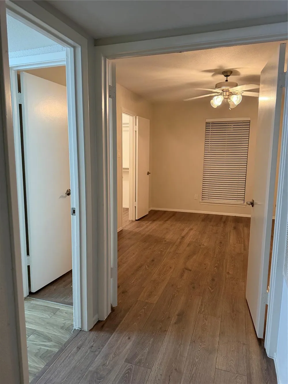 18800 Egret Bay Boulevard #905 Webster, TX 77058