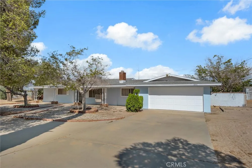 8941 Cottonwood Hesperia, CA 92345