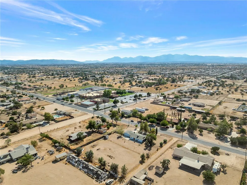 8941 Cottonwood Hesperia, CA 92345